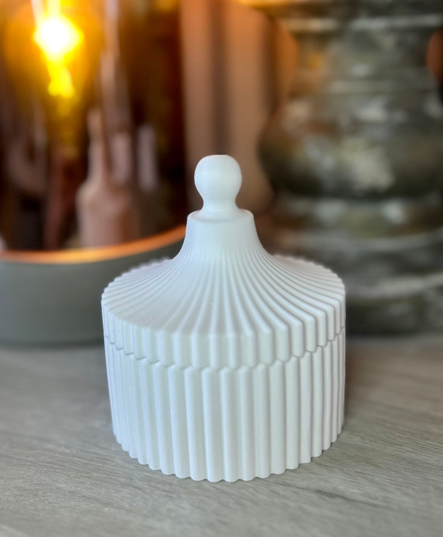 Traditional Style Ribbed Trinket Dish